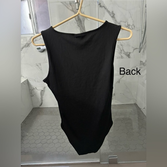 H&M women’s bodysuit (PAIR of 2) black and white - Picture 3 of 14